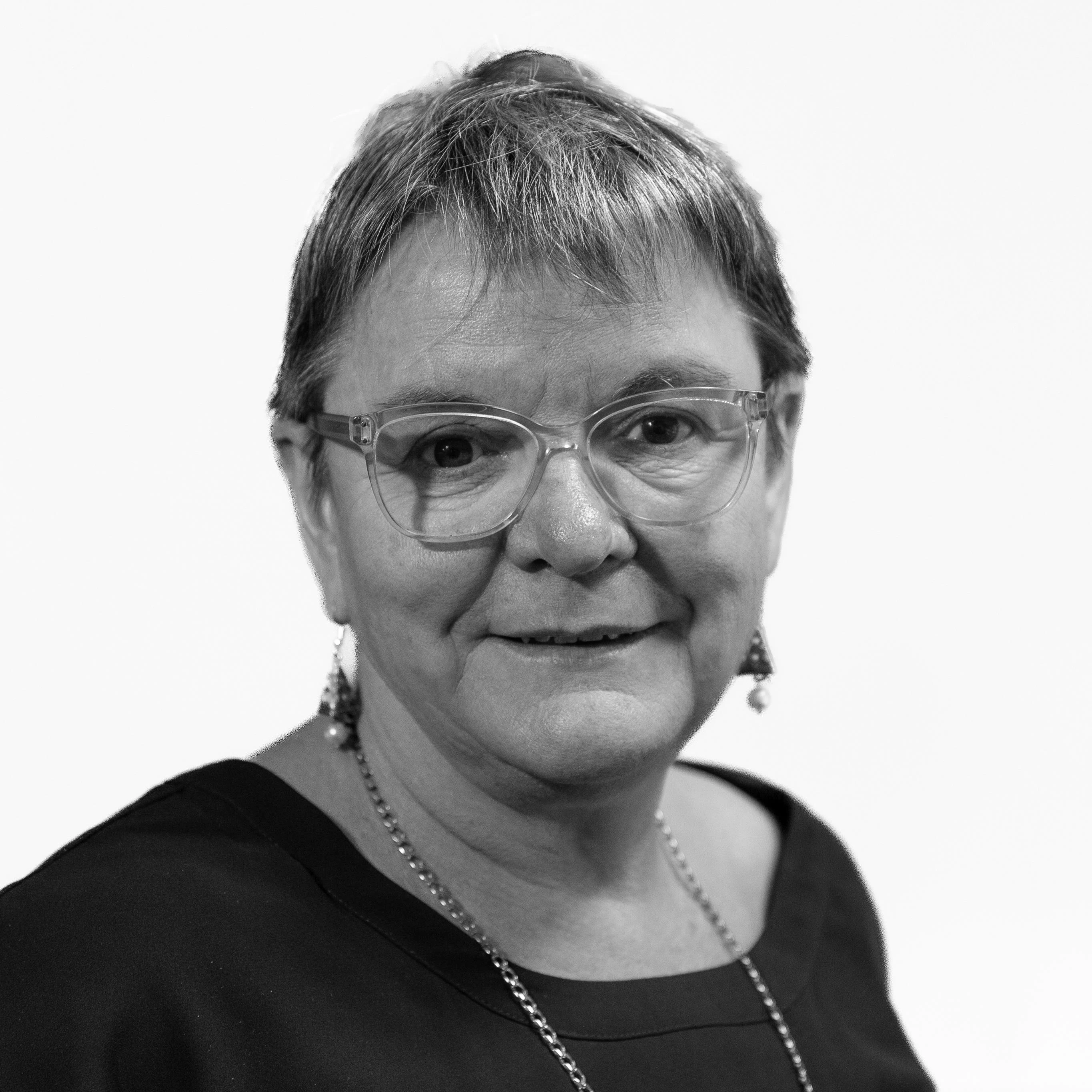 Professor Sandra Kentish Headshot 